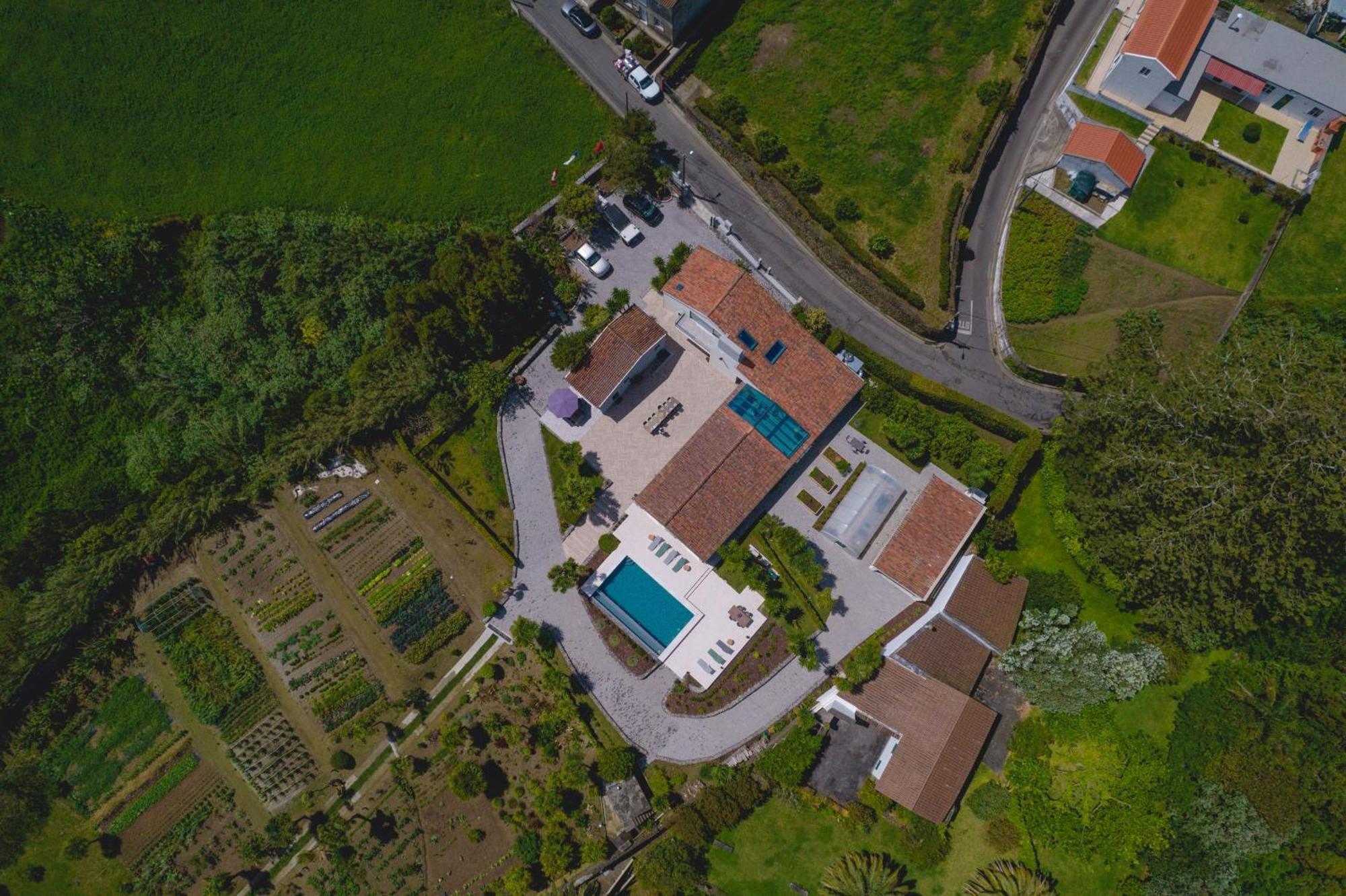 Idonea Bed & Breakfast Ponta Garca Екстериор снимка